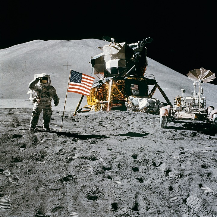 moon landing – Top Tools for Creating Winning Landing Pages